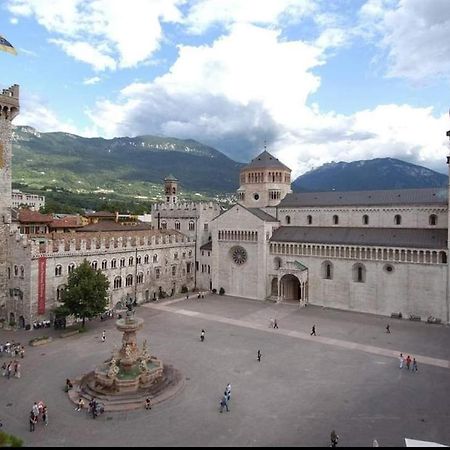 B&B&Apartments Al Duomo Trento Eksteriør billede